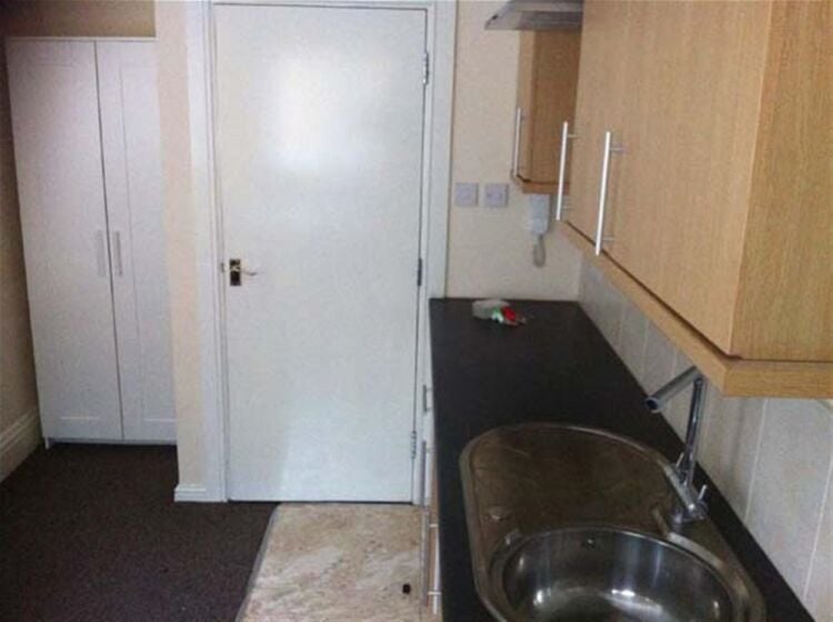 HIGH QUALITY FREEHOLD STUDENT LETTING APARTMENTS IN LIVERPOOL & CHESTER Photo 11