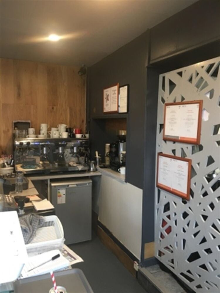 NEWLY REFURBISHED COFFEE SHOP & RESTAURANT IN WIGAN TOWN CENTRE Photo 11