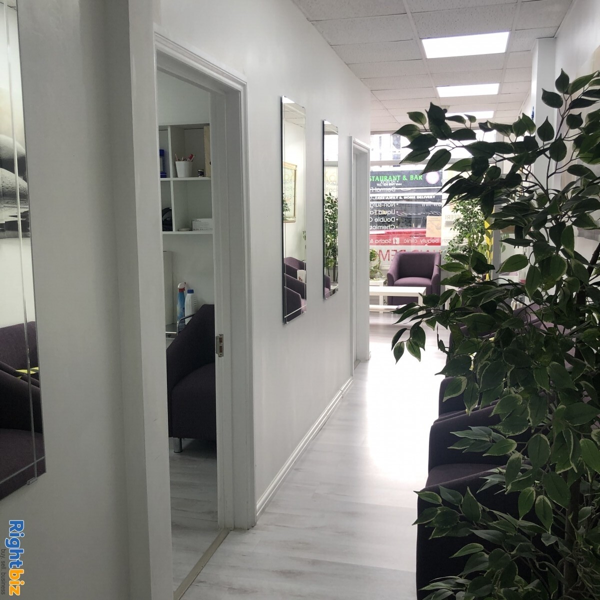 Beauty Salon for Sale in Edmonton London Photo 11