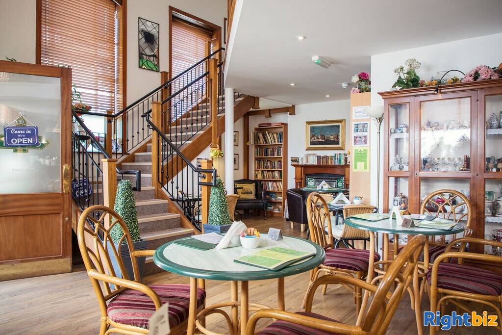 Quality Licenced Cafe Bookshop Worcestershire Photo 12