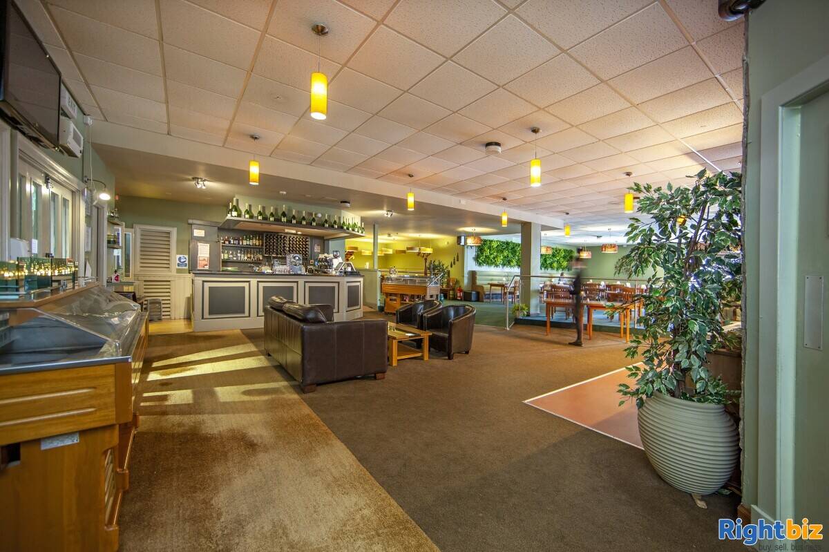 Thriving Fully Licenced Restaurant In Oban Leasehold Photo 11