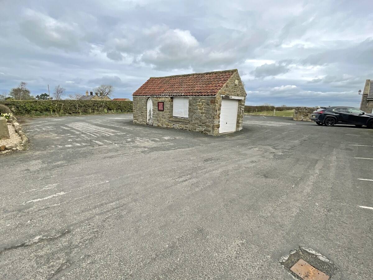 NORTH YORKSHIRE - TRADITIONAL COUNTRY PUB