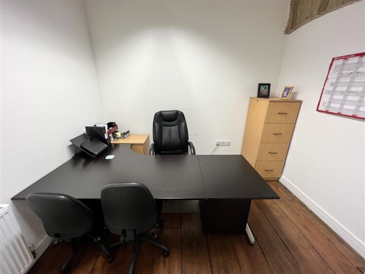 Investment Property For Sale in Brighouse Photo 11