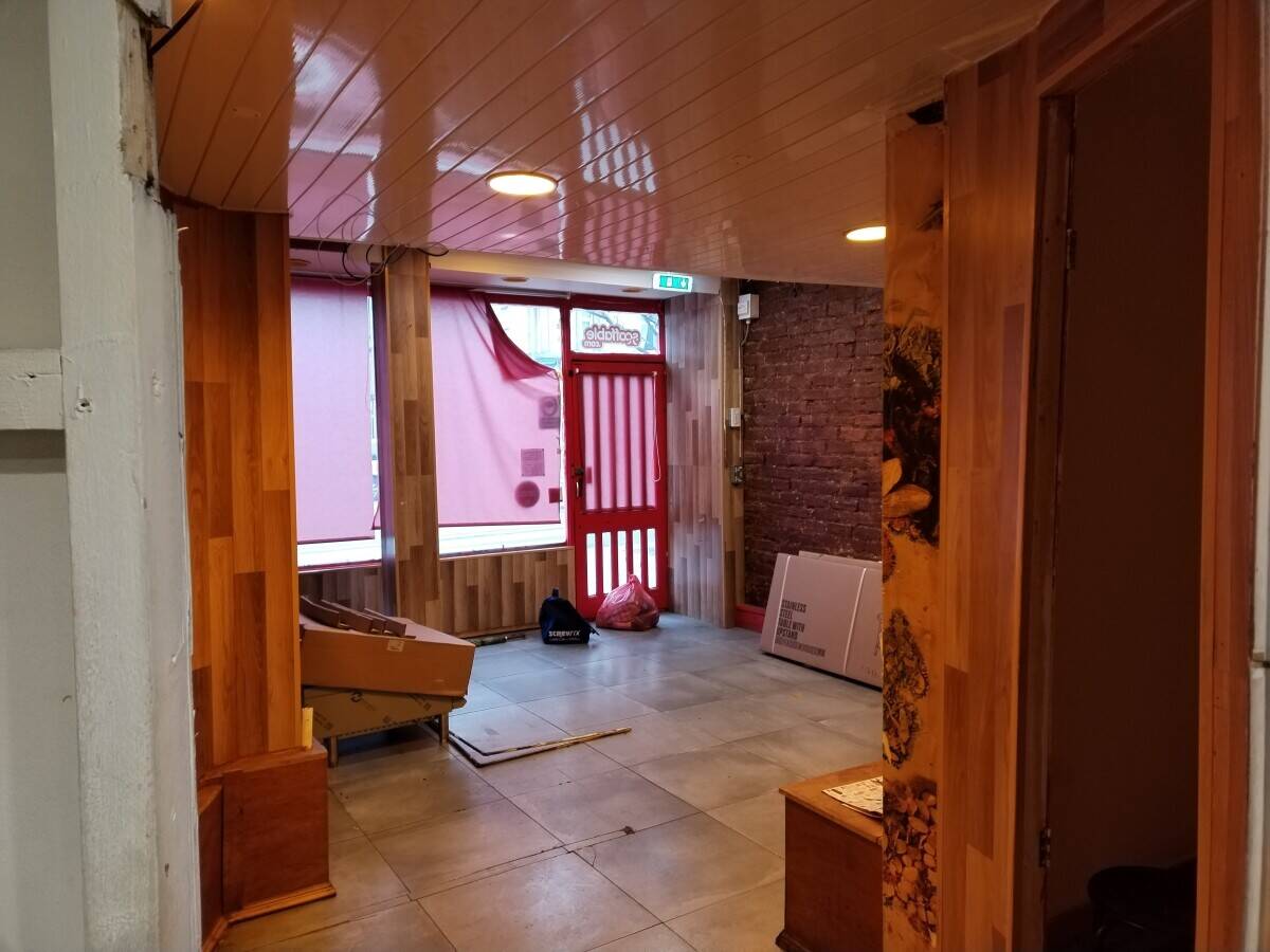 Shop To Let In Central Edinburgh