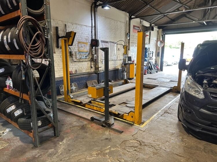 PROVIDER OF VEHICLE REPAIR AND MAINTENANCE SERVICES Photo 11