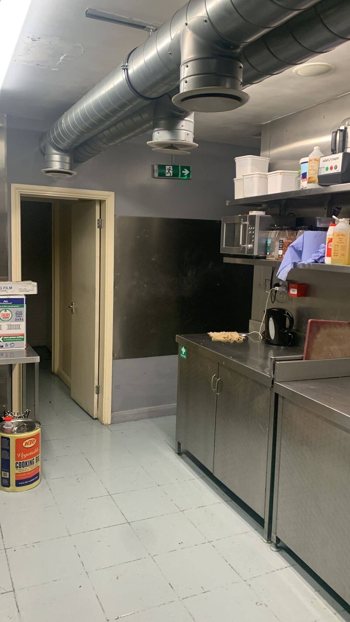 Turnkey Restaurant for sale in Balham - Newly Refurbished