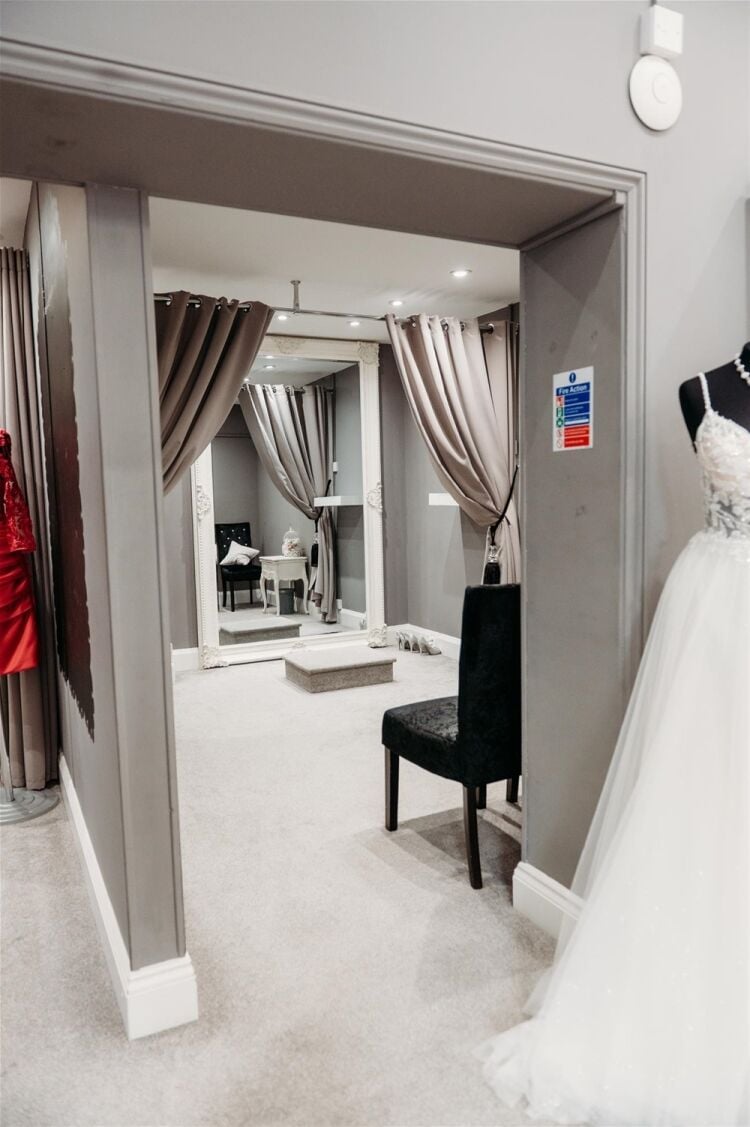 LUXURY BRIDAL GOWN BOUTIQUE
