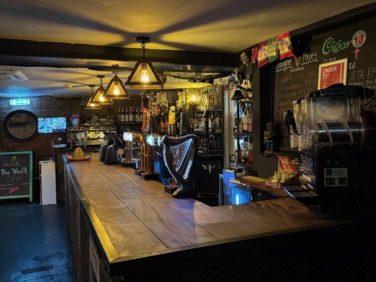 Bar for sale in St Helens town centre Photo 11
