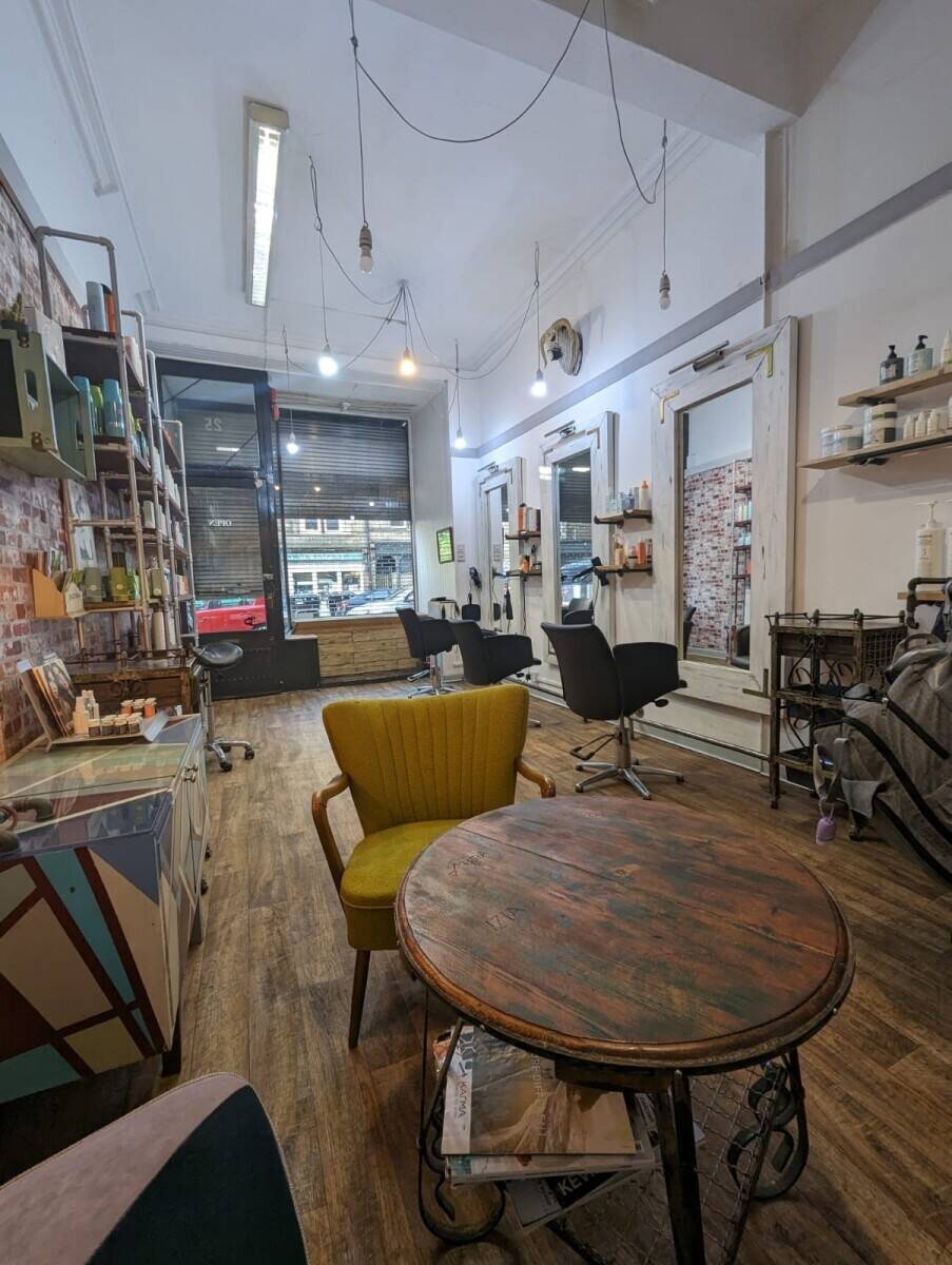 Hair salon for sale, London road in Edinburgh Photo 11
