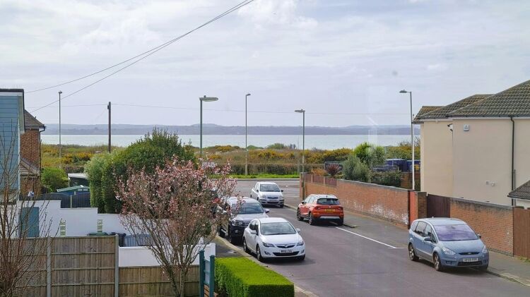 Long established B&B on corner site enjoying Solent views, well located for surrounding businesses and local attractions