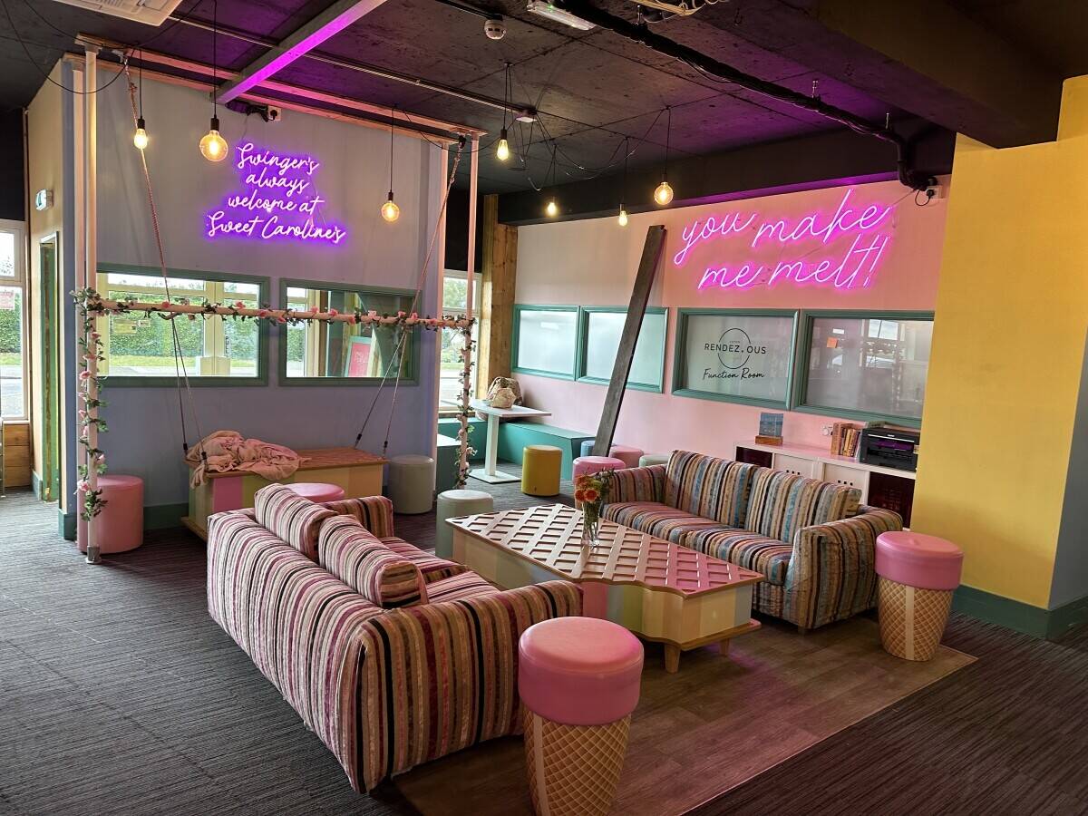 Restaurant/Dessert House for sale in Margate, Kent - opposite play park and the sea Photo 12