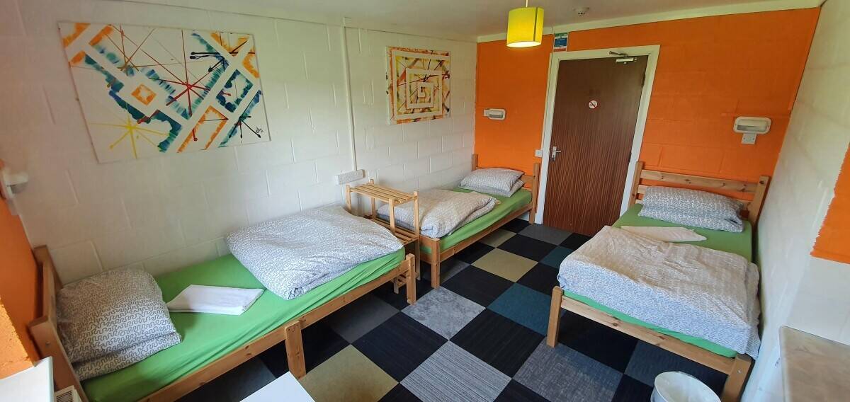 GWYNEDD - 19 BEDROOM HOSTEL AND CAMPSITE ON THE FRINGES OF SNOWDONIA NATIONAL PARK