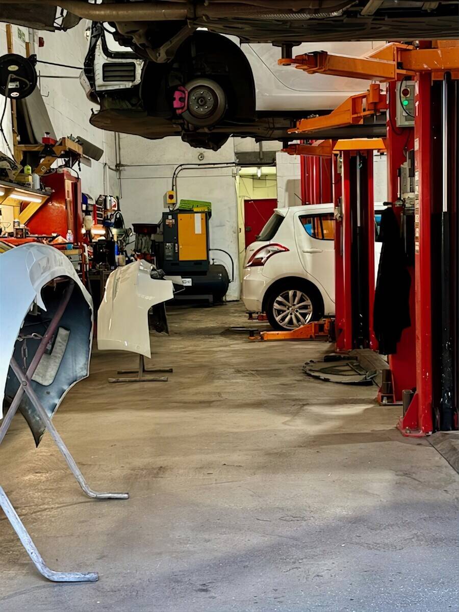 Car repair garage in Cardiff