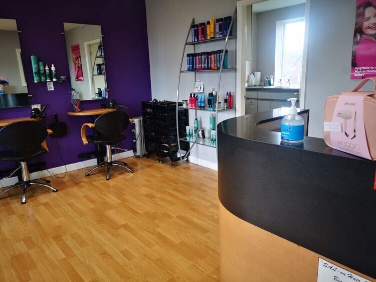 A Very Well Established Hair and Beauty Salon with Huge Potential Photo 11