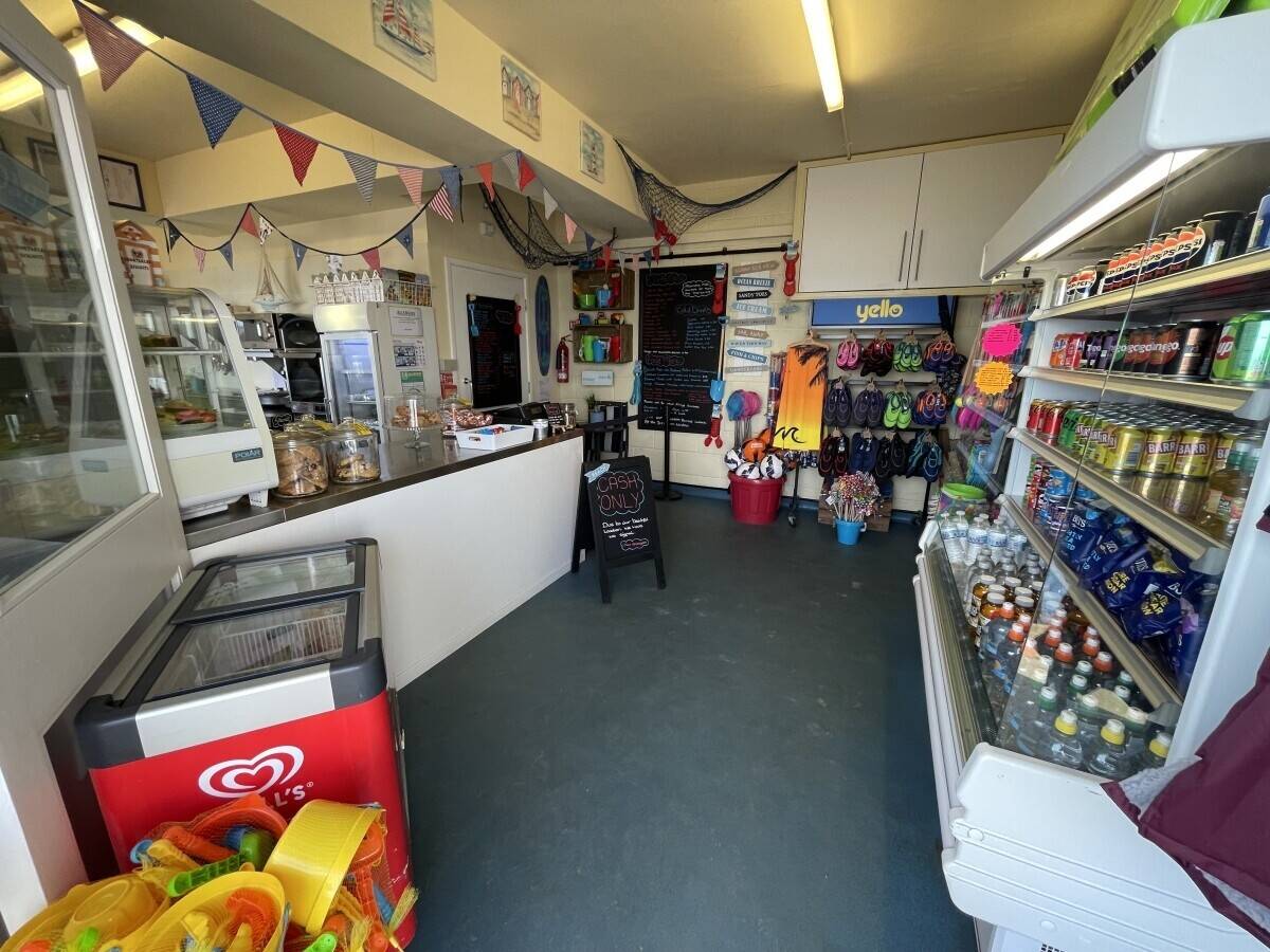 Price Reduced Beach Cafe & Gift Shop Container Unit (Separate) on Promenade in Whitby Photo 11