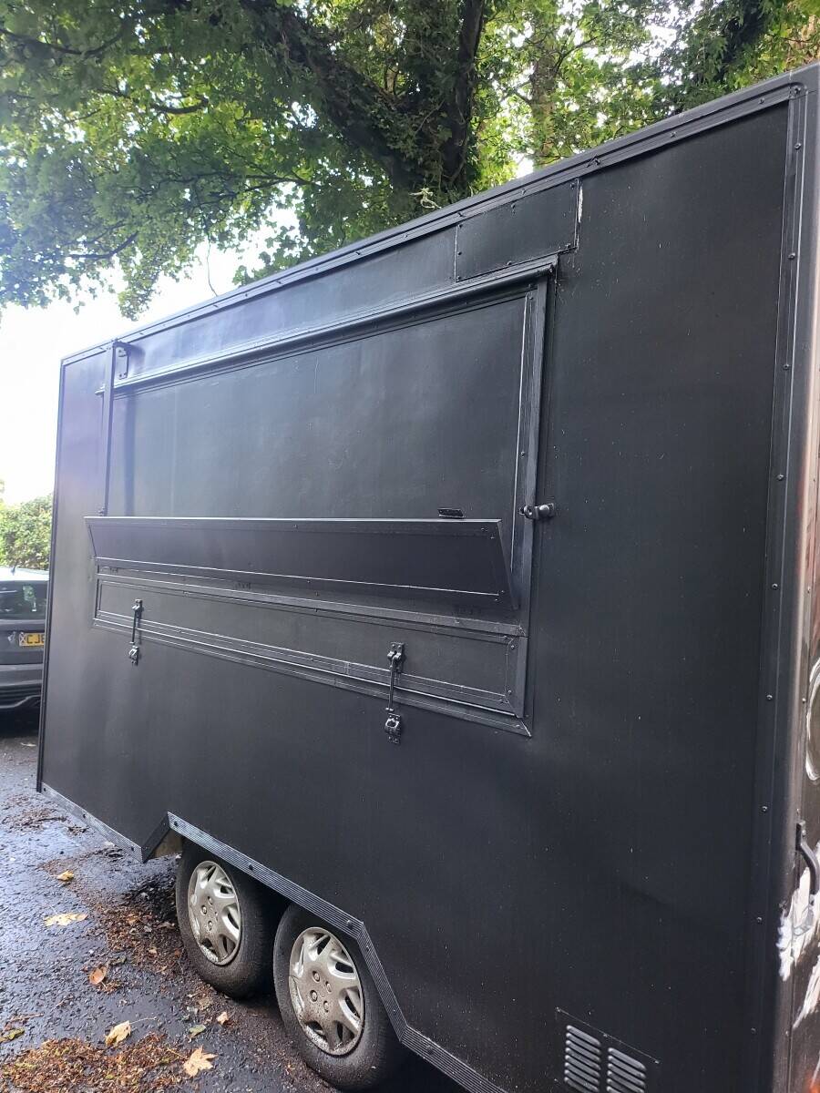American BBQ & Smoker Business with Food Truck For Sale In Newport-on-Tay Photo 11