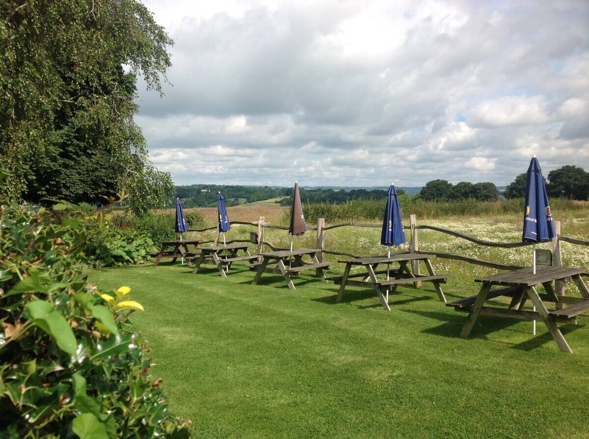 KENT - INVESTMENT SALE OF ICONIC KENT PUB (NET YIELD 7.5%)