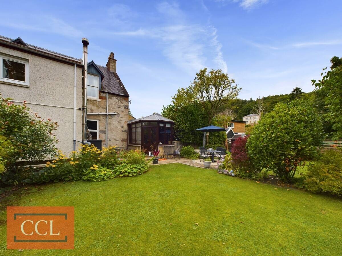 Charming Victorian villa nestled in the heart of Drumnadrochit Photo 11