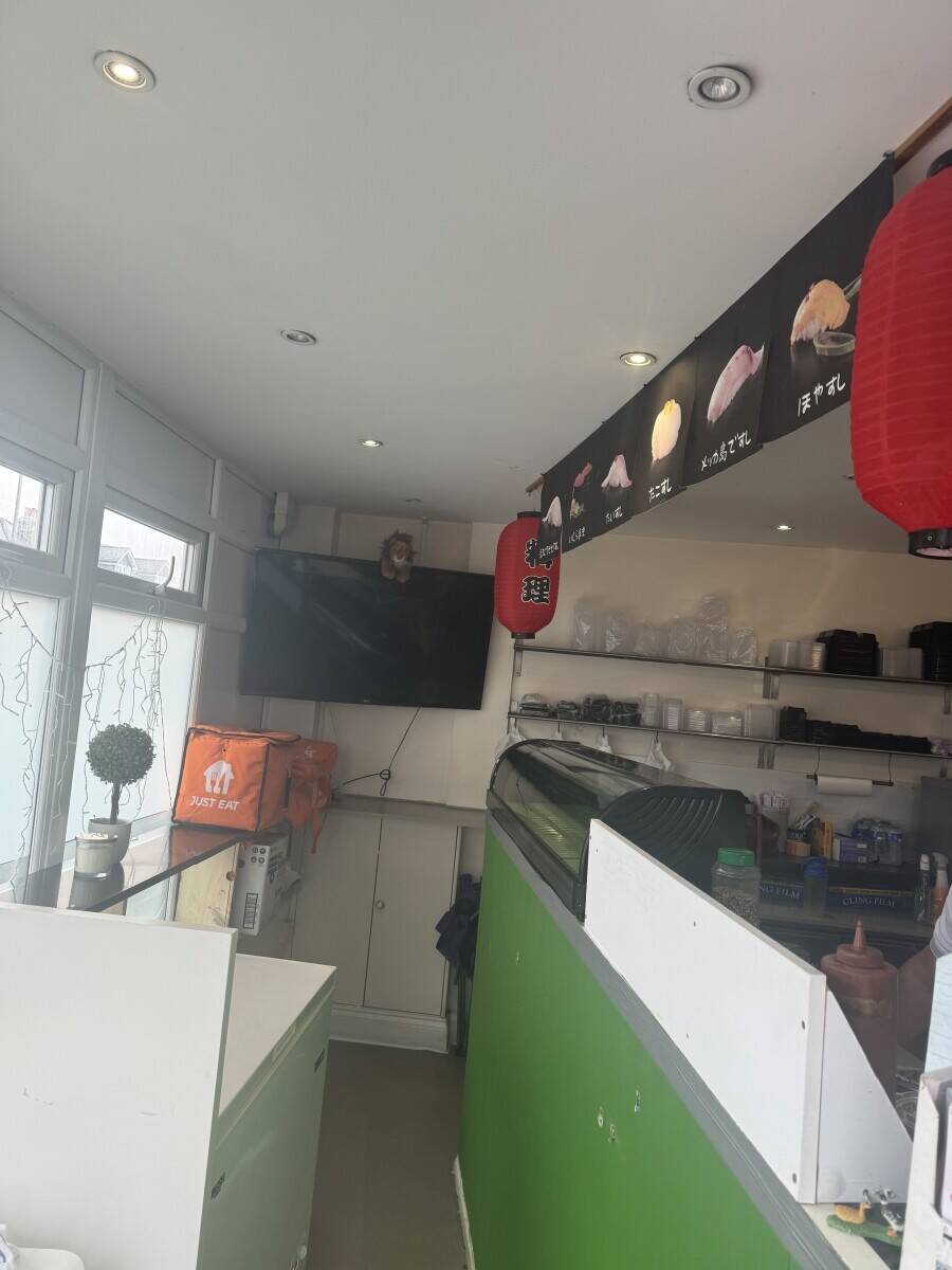 Japanese restaurant take away in Walton on Thames Photo 12