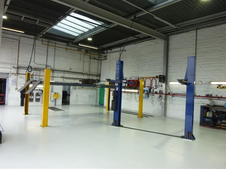 AUTOMOTIVE MOT, SERVICE, AND MAINTENANCE CENTRE