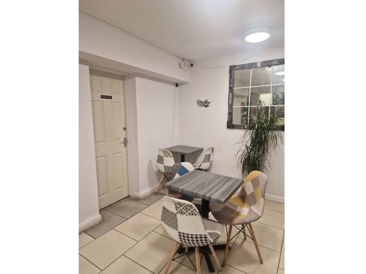 Thriving Coffee Shop Opportunity in Buckinghamshire