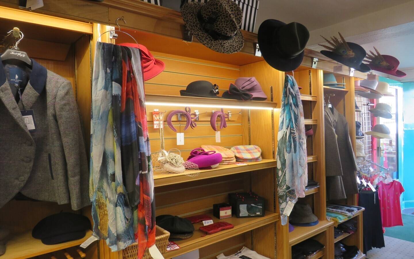 Established, Very Popular Country Fashion and Accessories Business