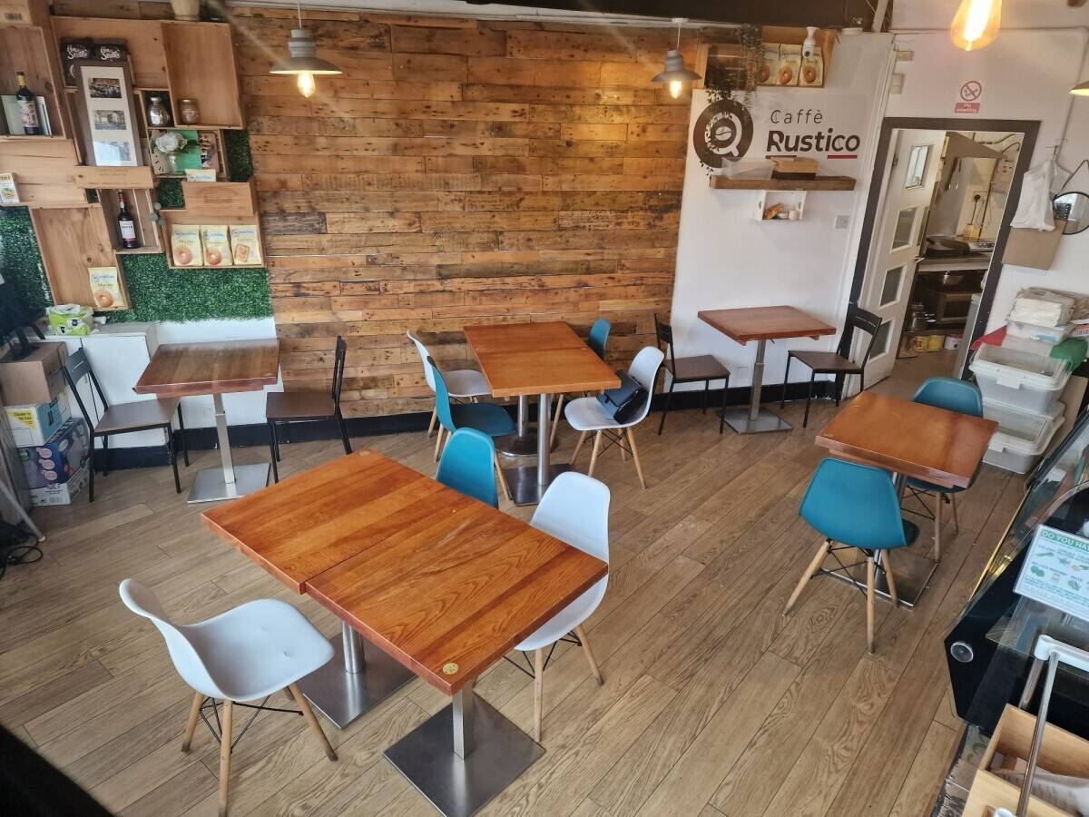 PRICE REDUCED Vacant Leasehold Premises Licensed for Restaurant, Cafe and Hot Food takeaways
