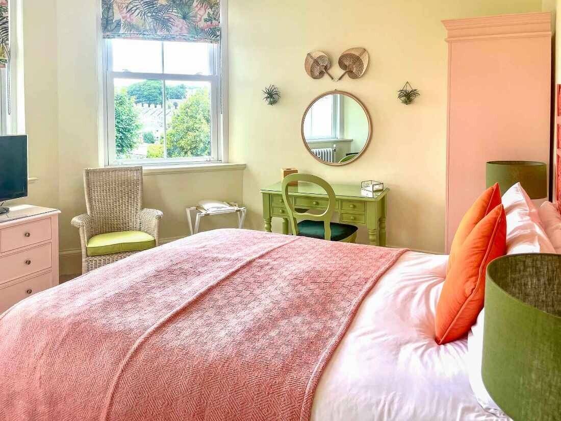 A Luxurious, Detached 5-Star Boutique Guest House