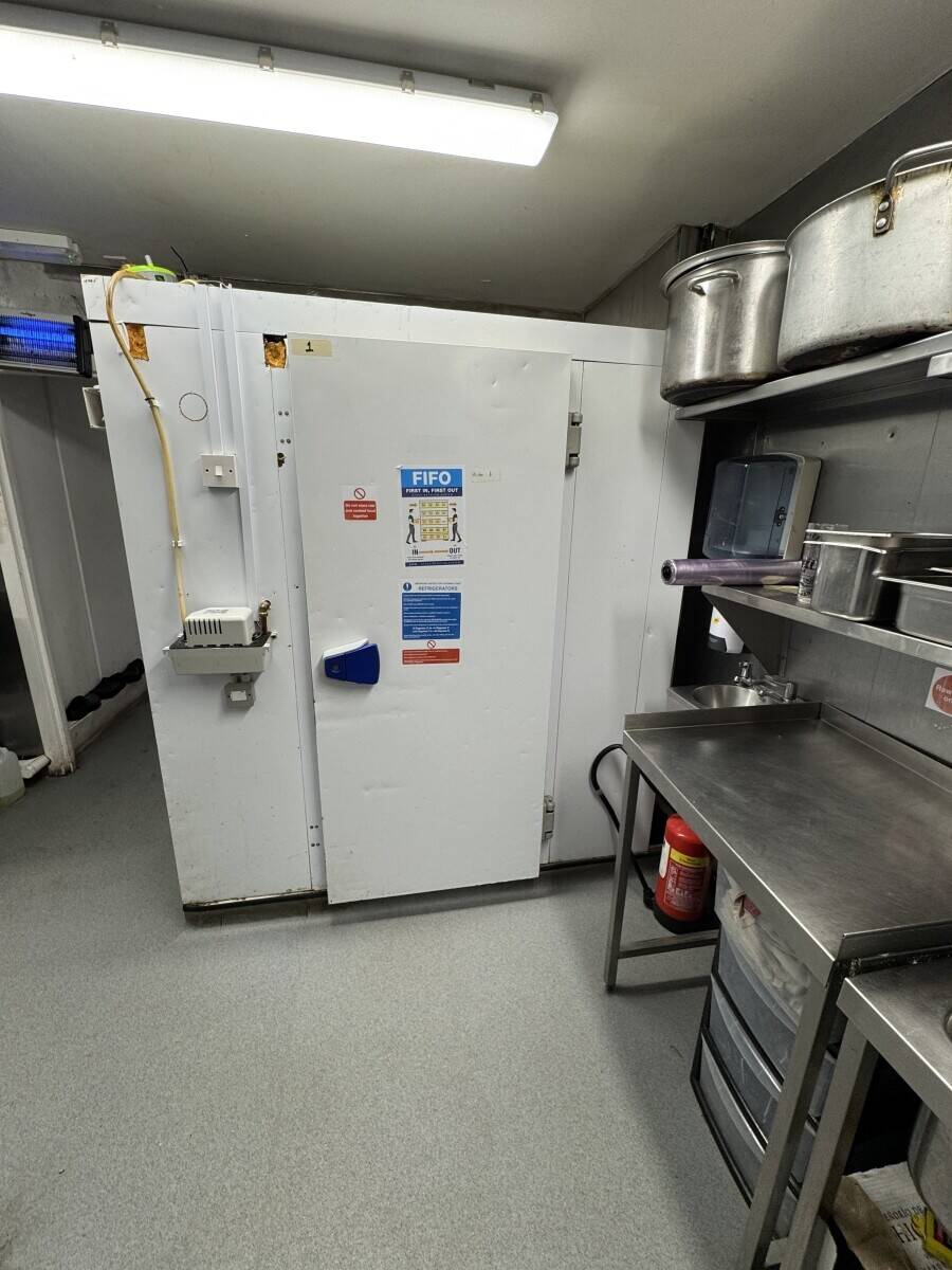 *REDUCED PRICE* Restaurant and Bar for sale
