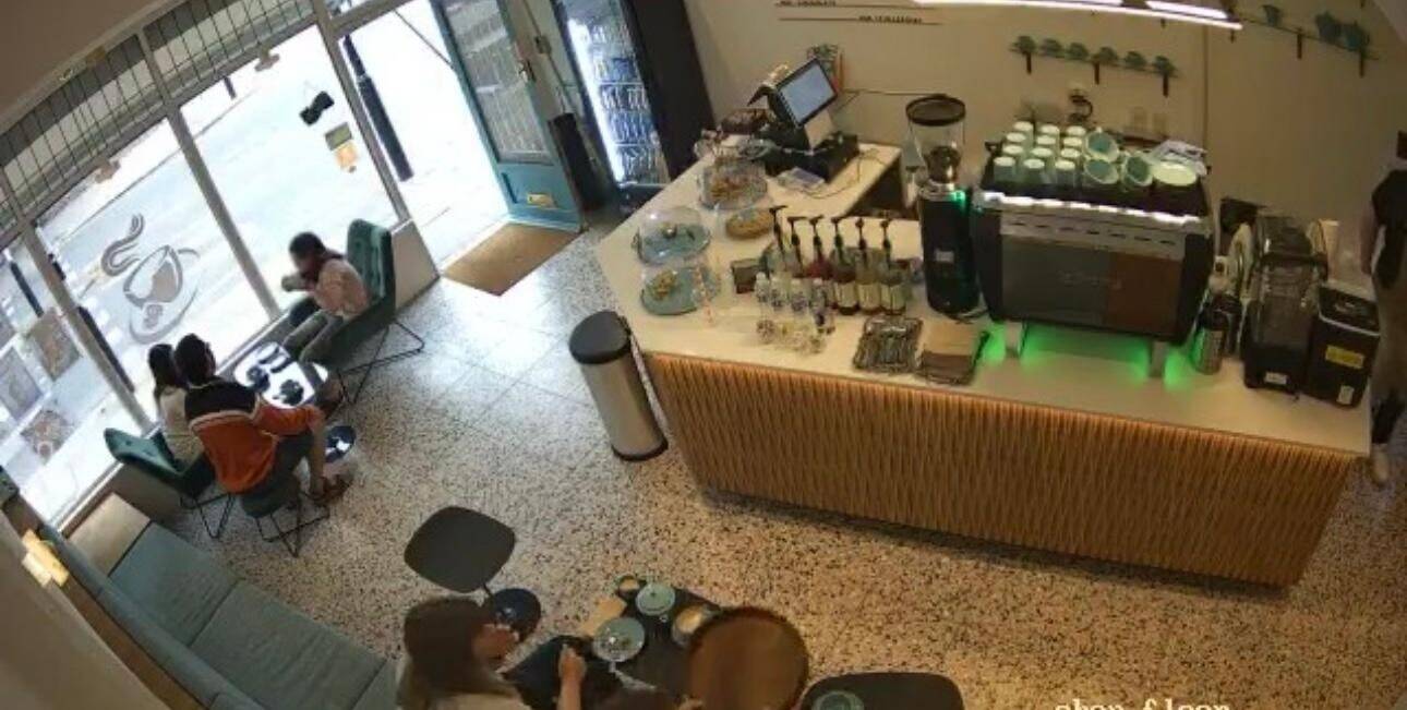 J&Y Coffeehouse is a family-owned coffeehouse, cookies, cakes and snack inn, and café, located in one of the prominent sites of Ealing Broa