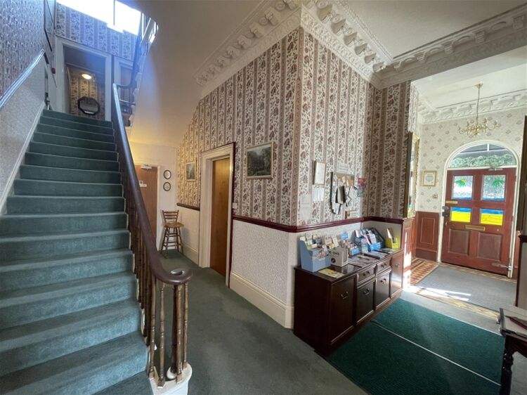 Timeless & Elegant Victorian Guest House with Spacious Owners Accommodation For Sale in Torquay Photo 11