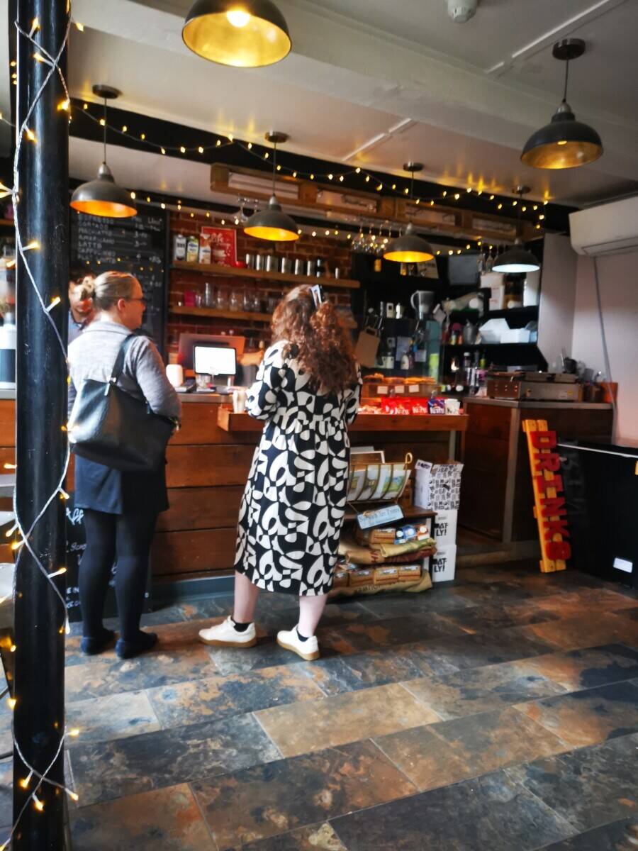 Cafe (licensed to sell alcohol) in Norwich with Barbershop/Salon Photo 11