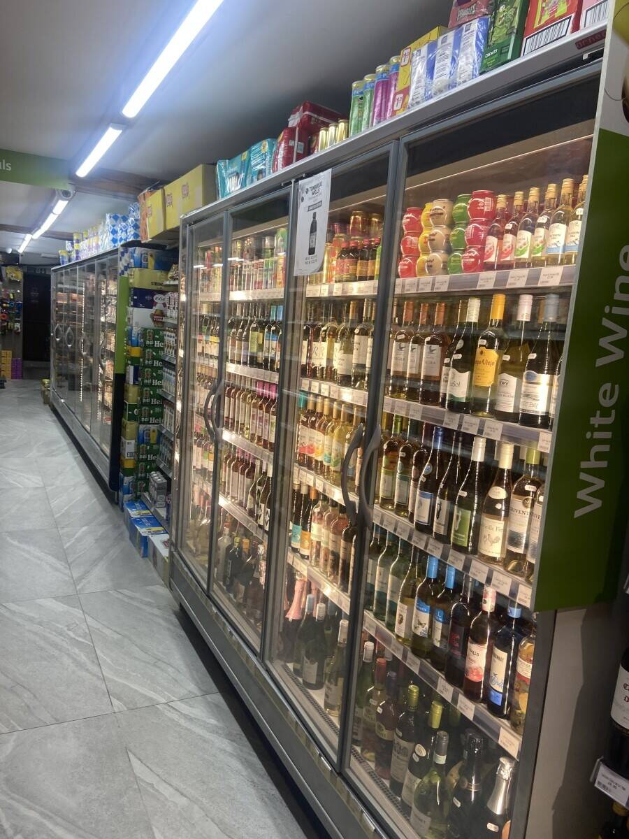 Off license and Grocery store in Tunbridge Wells Kent