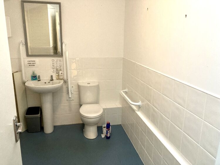 FREEHOLD INVESTMENT/DEVELOPMENT OPPORTUNITY