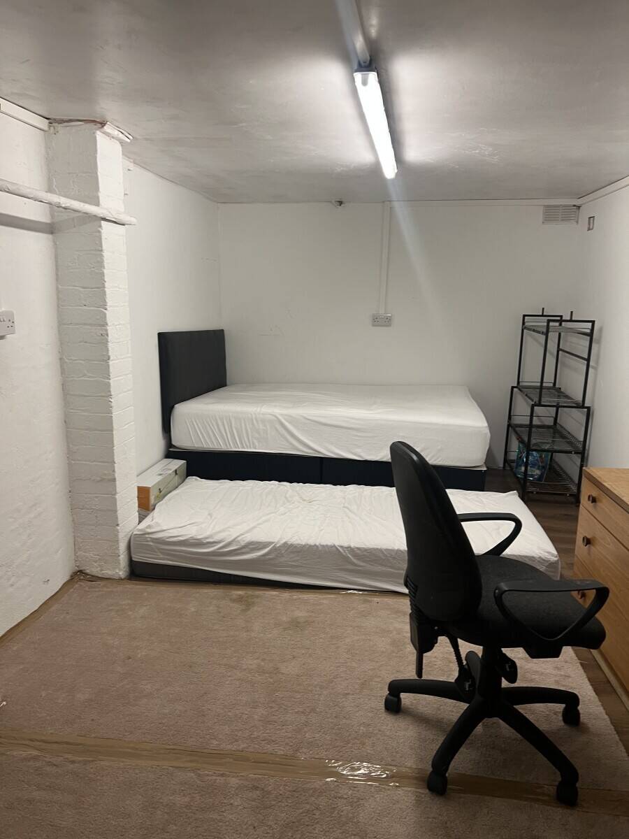 Chinese Takeaway for sale Great Location and loyal customer base Photo 11