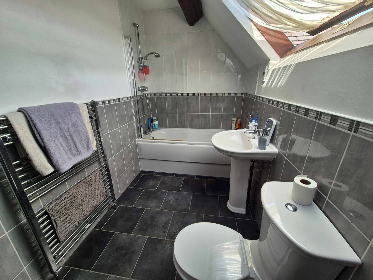 STAFFORDSHIRE MOORLANDS - MIXED USE INVESTMENT OPPORTUNITY