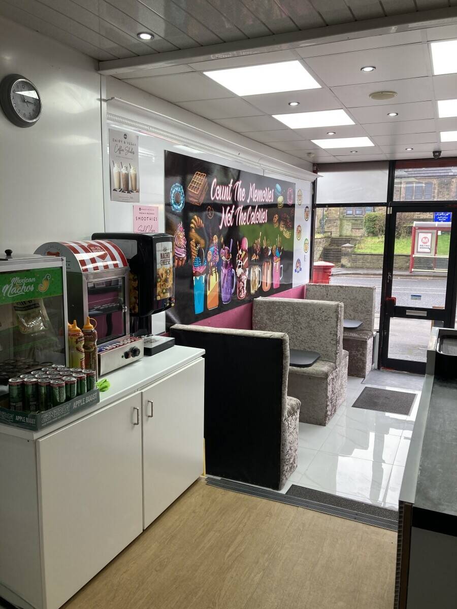 Dessert / Sandwich shop for sale in Bradford West Yorkshire. Photo 11