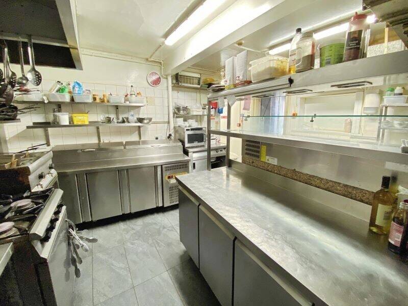 LONG ESTABLISHED 60-70 COVER RESTAURANT - NORTH STREET, ROCHFORD. Photo 11