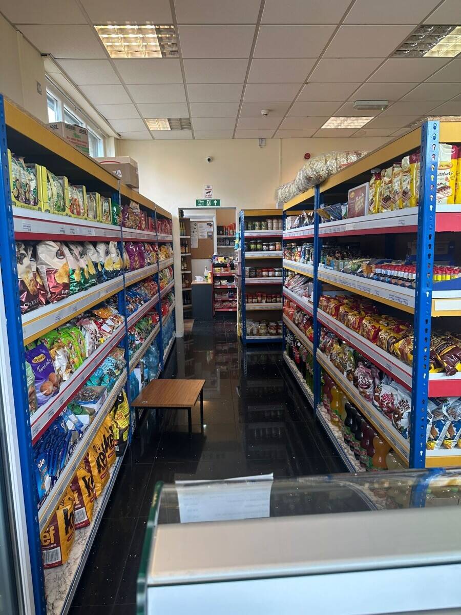 Shop for sale &pound;15500