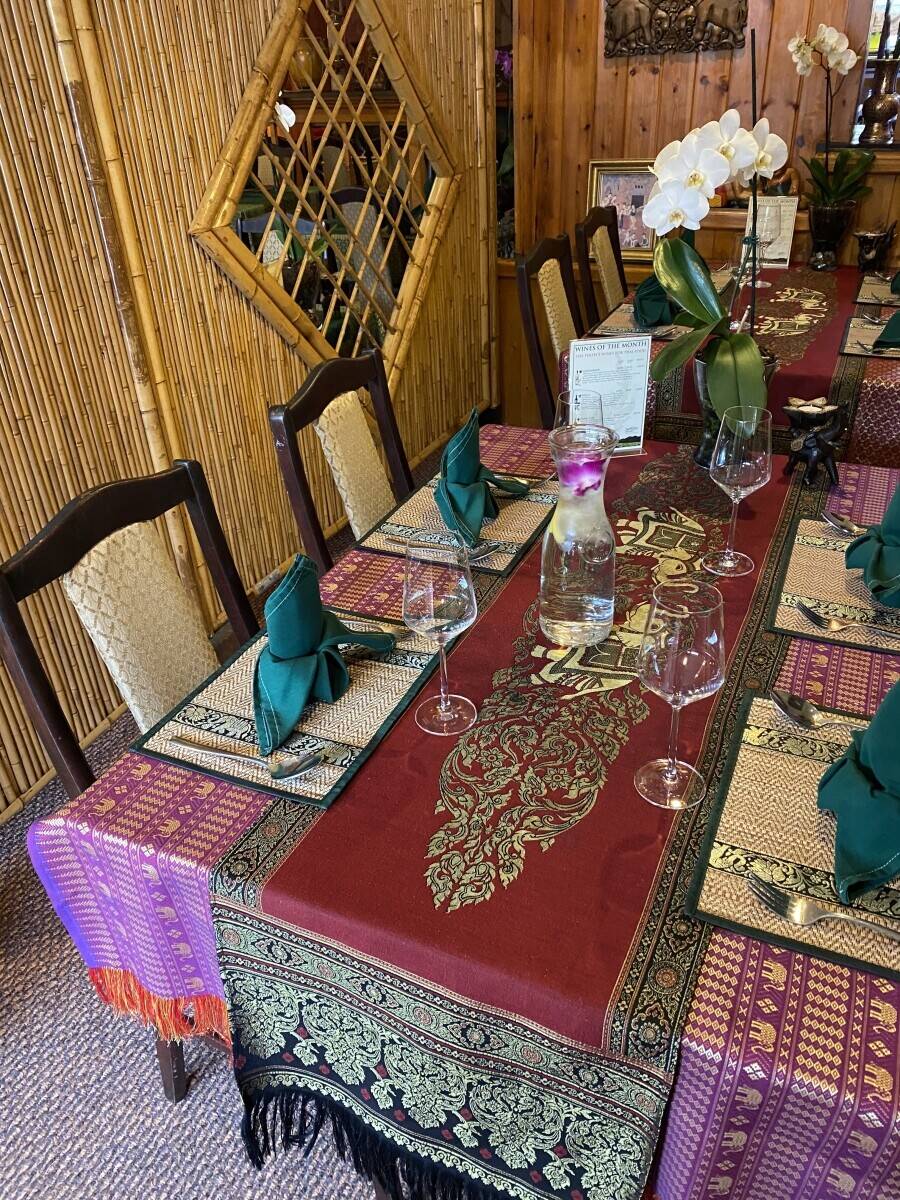 Award winning Thai Restaurant for Sales Photo 11