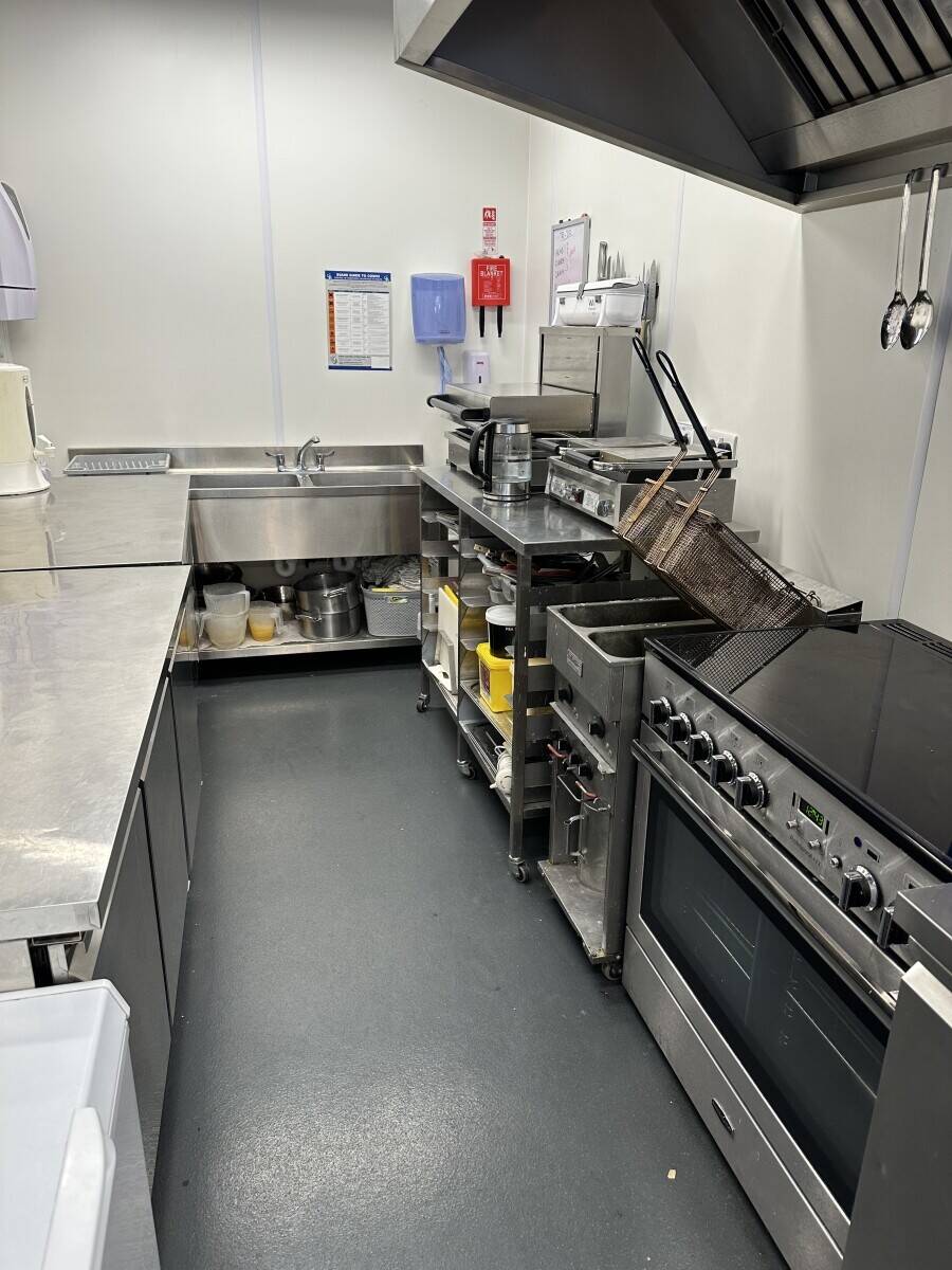 Fish & Chip Shop/Restaurant for sale in Sheffield Photo 11