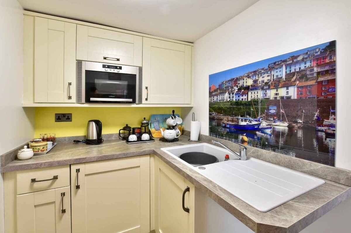 A Beautifully Presented 5 Bedroom 'Wow Factor' Guest House with Exceptional Forward Bookings