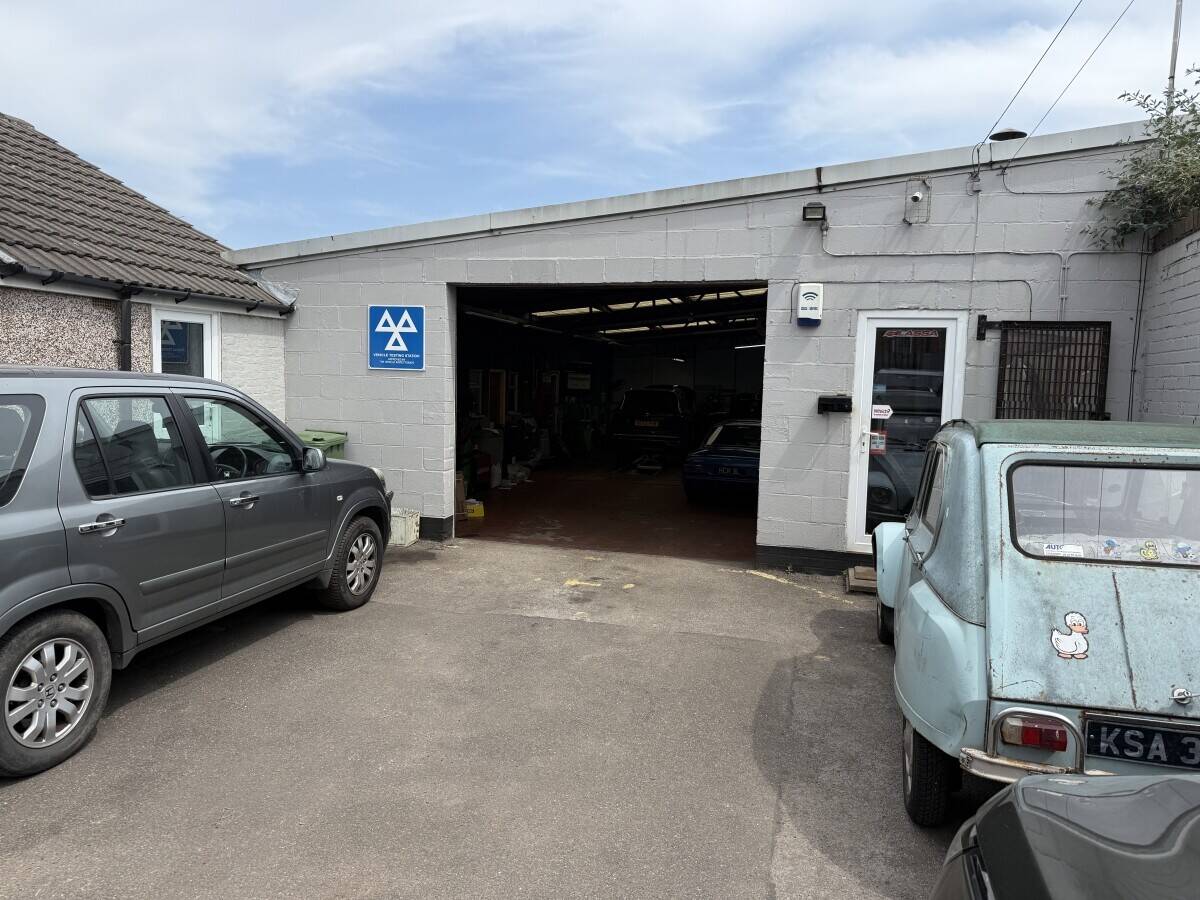 MOT  station car's and m/cycles. Servicing/repair garage. Town centre location. Photo 12