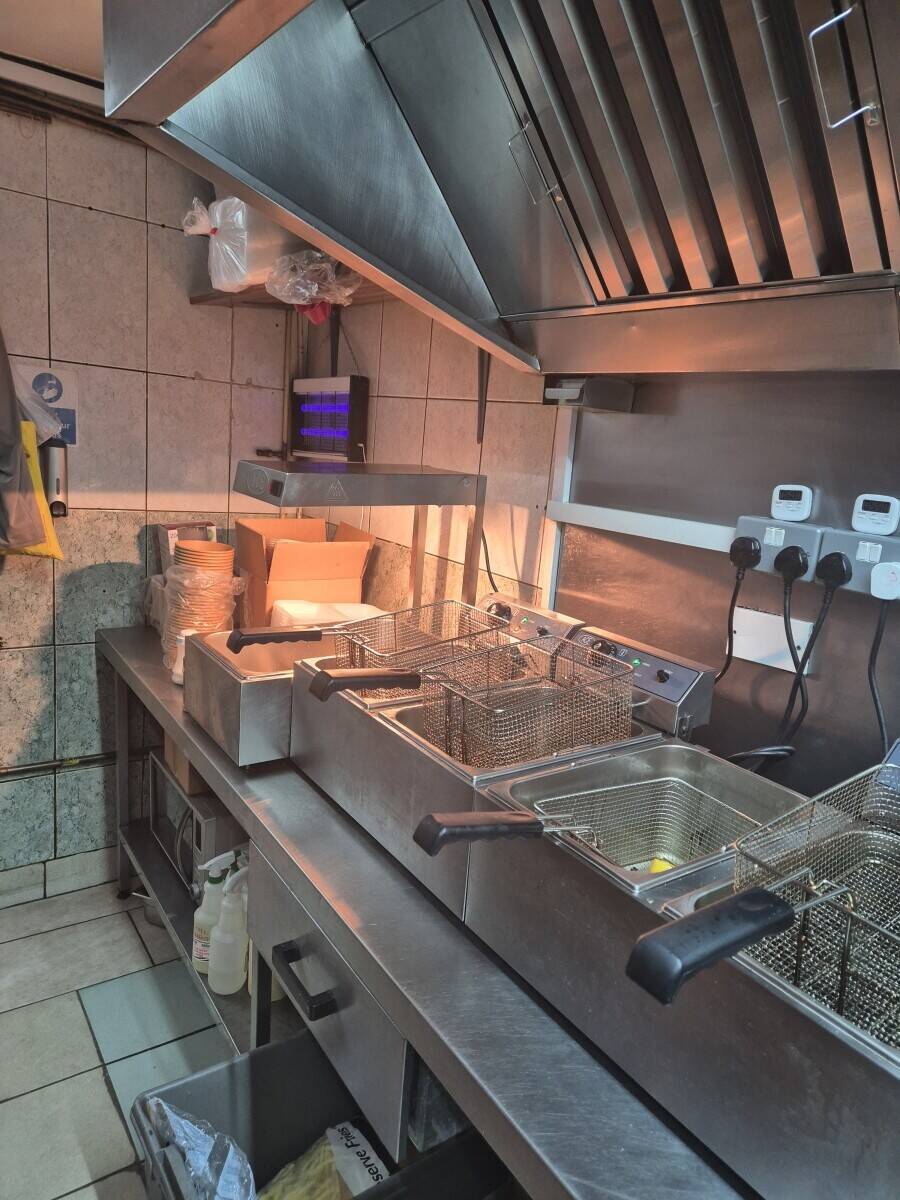 Fast food Dessert Takeaway shop for sale in Walsall