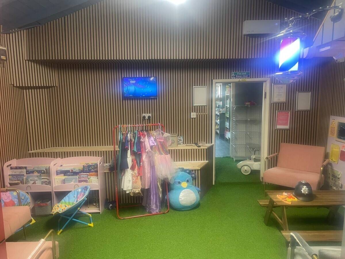 Childrens Play Centre & Role play village for sale Photo 11