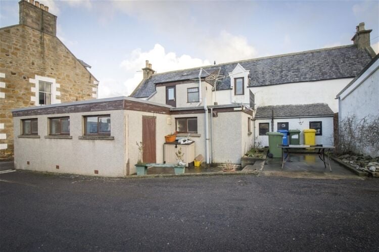Seafield Inn (Public House with Owners Flat)