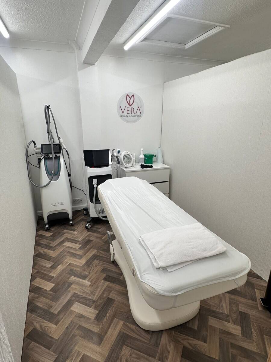 Brighton & Hove's Most Premium Nail Beauty and Aesthetics Salon