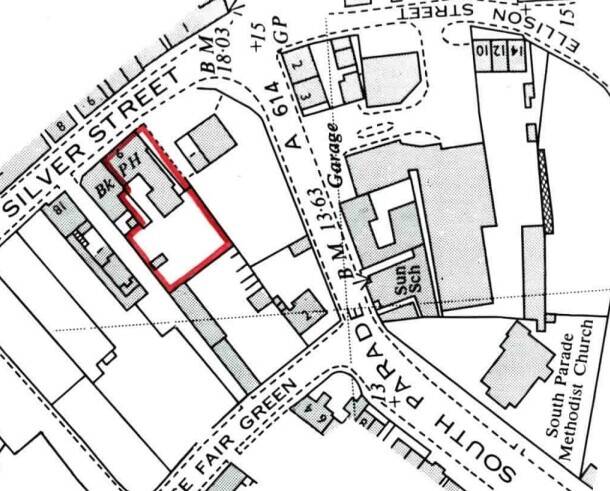 SOUTH YORKSHIRE - 4 BEDROOM TOWN CENTRE WET LED PUBLIC HOUSE