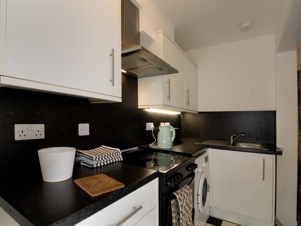 Self-Catering Premises with Flat & Licensed Function Suite