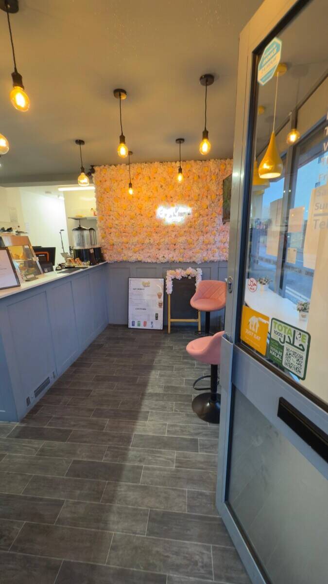Cafe for sale in watford Photo 11